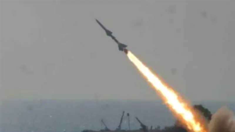 هجوم صاروخي يستهدف ناقلة «أكوا 1» في المياه الإقليمية.. و«قطر للطاقة» تؤكد