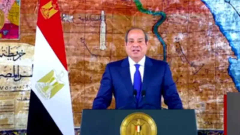 الرئيس السيسي: خسائر قناة السويس 10 مليارات دولار بسبب هجمات باب المندب