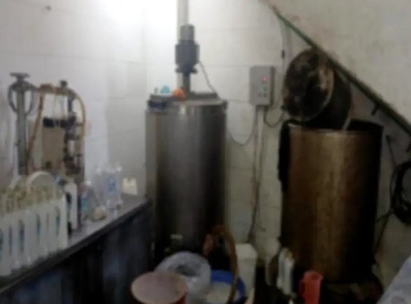 ضبط 10 أطنان خامات أدوية مجهولة بالغربية قبل طرحها بالأسواق