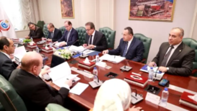 وزير الصحة يؤكد أهمية الالتزام باعتماد 100 دليل إرشادي سنويًا بالمنشآت الطبية