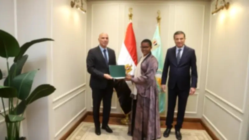 وزير الزراعة يشهد تخريج 11 متدربًا أفريقيًا في معالجة المياه