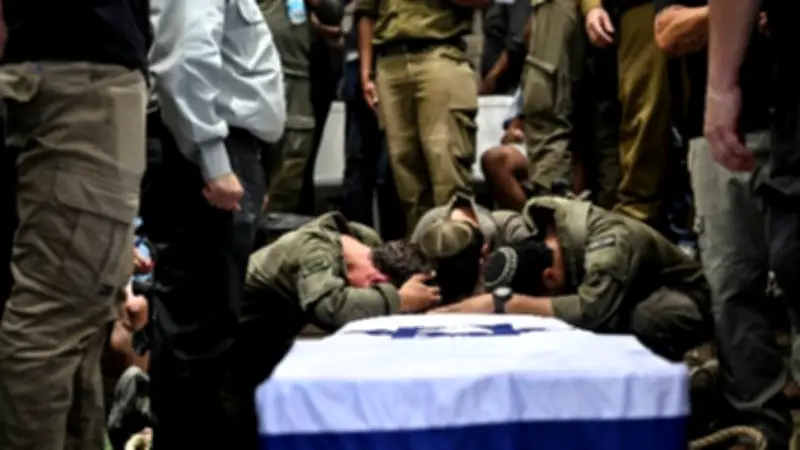 أرقام صادمة: 11 عسكريا إسرائيليا ينهون حياتهم في شهر واحد