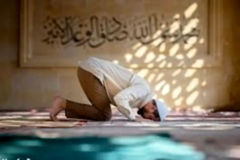 كيفية صلاة الضحى قبل الظهر بـ12 خطوة لنيل ثواب الحاج والرزق الواسع