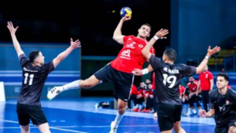 رجال يد الأهلي يتوج بكأس مصر للمرة الثانية توالياً والـ12 في تاريخه