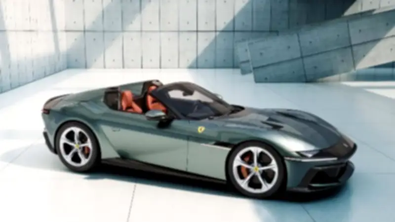 فيراري 12 شيلندري سبايدر: 830 حصانًا وأداء خارق في سيارة مكشوفة