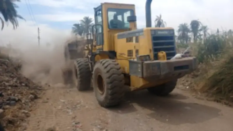 محافظ أسيوط: رفع 1200 طن مخلفات وتراكمات من طريق بني زيد- فزارة بالقوصية