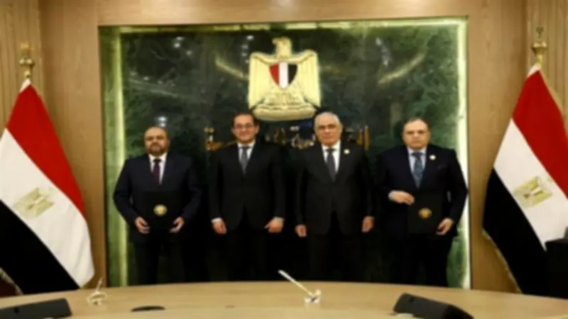 المالية تتسلم 1218 كجم فضة من النيابة العامة لإصدارات تذكارية