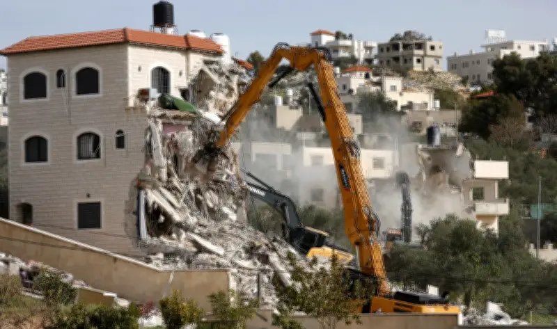 الاحتلال يصدق على بناء 126 وحدة استيطانية بالضفة الغربية