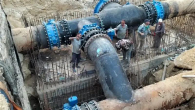 صيانة 13 نقطة بشبكة مياه الشرب بالفيوم أثناء ربط محطة العزب