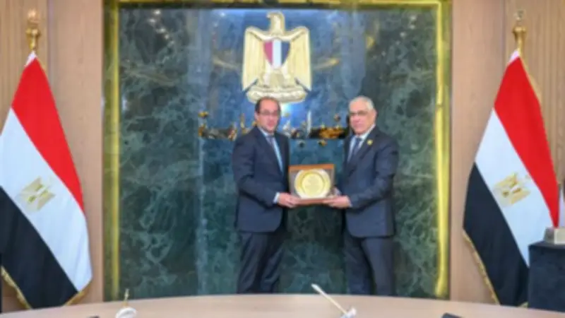 النيابة العامة تسلم سبائك فضية وتعلن إخلاء منطقة 15 مايو بالكامل