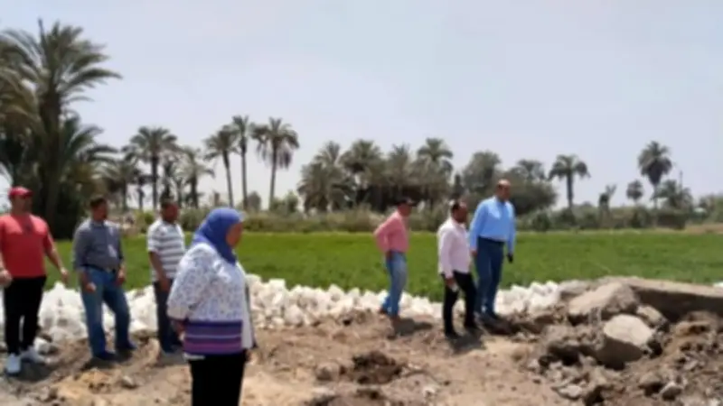 سكرتير عام المنيا يتابع حملات الإزالة من مركز السيطرة واتخاذ 1670 إجراءً