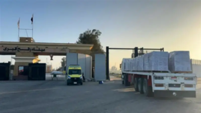 الهلال الأحمر المصري يطلق القافلة 173 حاملة 4,945 طن مساعدات لغزة عبر «زاد العزة»