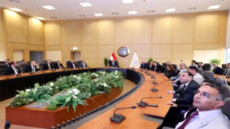 وزير النقل: 1.8 مليار جنيه زيادة في عوائد الاستثمار الإعلاني للشركات التابعة