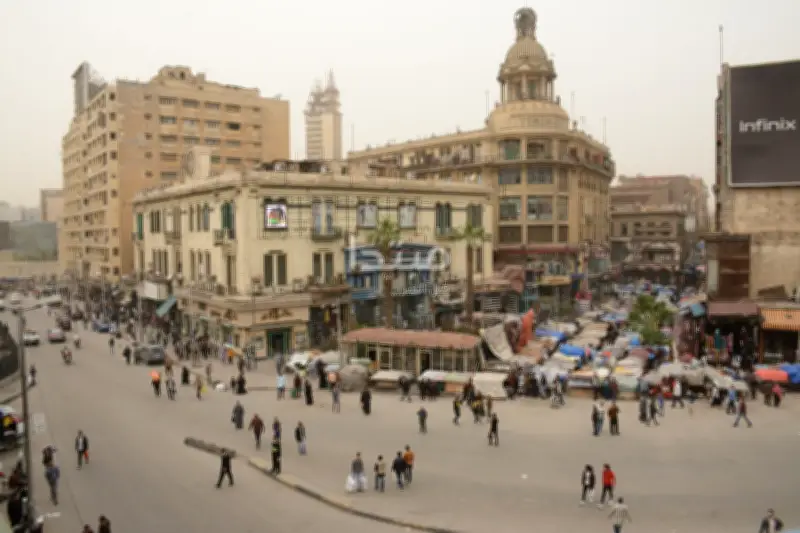 صورة نادرة تكشف ملامح شارع عبد العزيز في منطقة العتبة بالقاهرة عام 1912