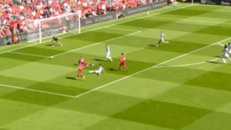 ليفربول يتقدم على كريستال بالاس 2-0 في الشوط الأول بمشاركة محمد صلاح