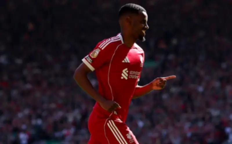 ليفربول يتقدم 2-0 على كريستال بالاس في الشوط الأول بالبريميرليغ