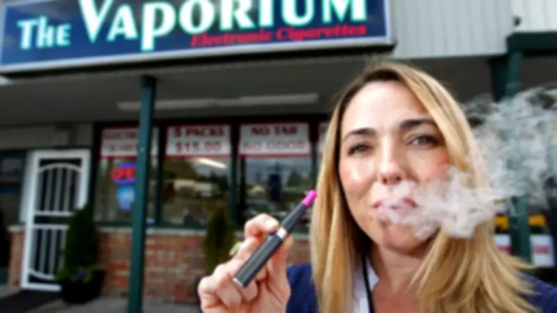 البرلمان البريطاني يقر قانونًا تاريخيًا لحظر التدخين على مواليد 2008 وما بعدها