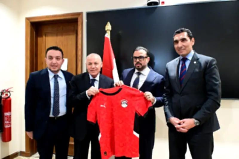 شباب ورياضة النواب تكرم هاني أبو ريدة والجهاز الفني للمنتخب استعدادًا لمونديال 2026