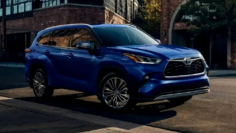 سعر ومواصفات تويوتا هايلاندر 2026 في السعودية