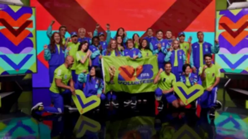فيفا يكشف عن الزي الرسمي لمتطوعي كأس العالم 2026 بتصميم مستوحى من القلب