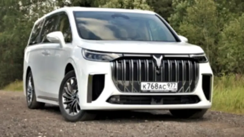 فويا دريم 2026: سيارة عائلية فاخرة بتقنية المدى الممتد وسعر 279,900 ريال