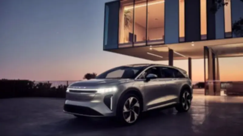 لوسيد تكشف عن جرافيتي 2027: سيارة SUV كهربائية فاخرة بقوة 828 حصان