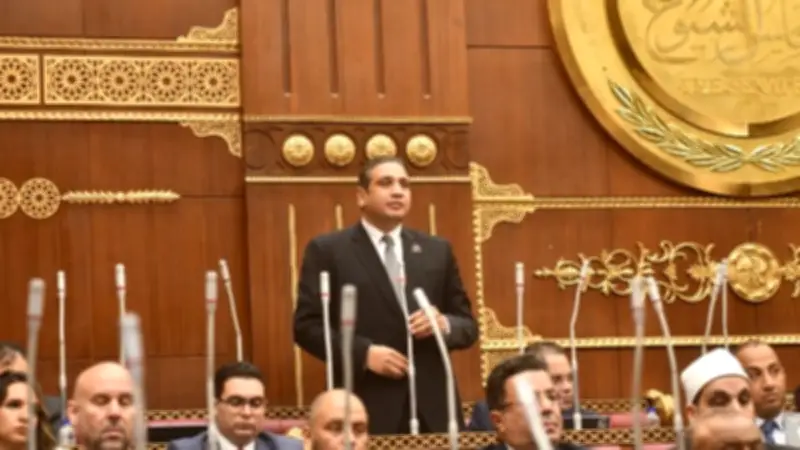 عماد خليل يطالب بتطوير مراكز الشباب ومشروع البطل الأوليمبي لأولمبياد 2028