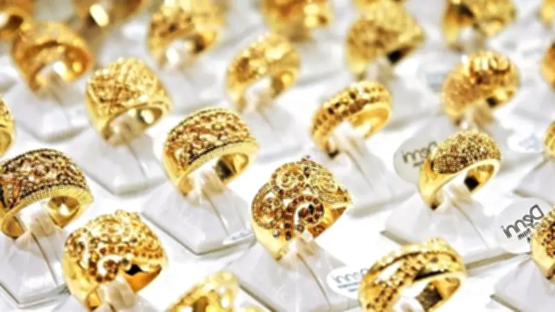 تراجع جديد يضرب سعر الذهب في مصر.. عيار 21 يخسر 500 جنيه من القمة