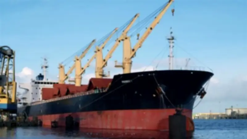 موانئ البحر الأحمر تسجل حركة نشطة: 26 ألف طن بضائع و1265 شاحنة في يوم واحد