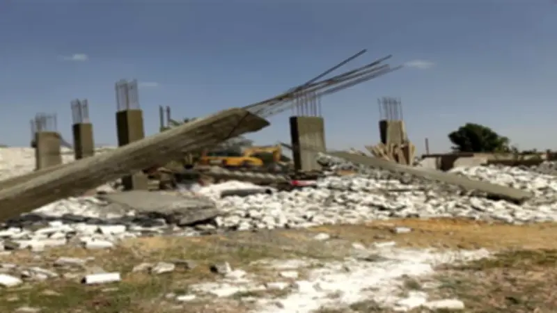 محافظ الفيوم يوجه بإزالة فورية لـ3 حالات تعدٍ على الطريق العام والأراضي الزراعية