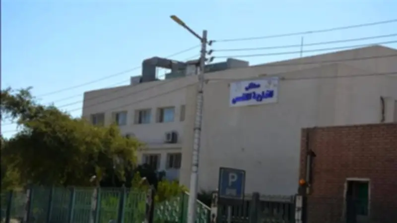 مستشفى الخارجة يستقبل 3 فتيات بعد إفراطهن في مشروب الطاقة وسط تحذيرات صحية