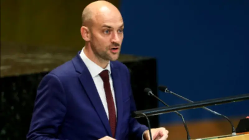 فرنسا: الممرات البحرية ليست للبيع و3 دول تتحمل أزمة مضيق هرمز