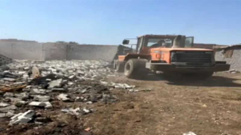 غلق وتشميع 37 محلا دون ترخيص في حملة موسعة ببنها وكفر شكر