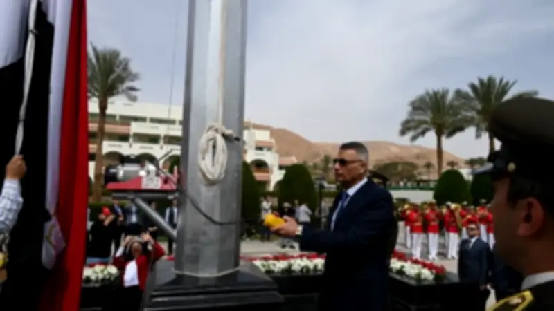 محافظ جنوب سيناء يرأس احتفالية الذكرى 37 لتحرير طابا أمام قلعة صلاح الدين