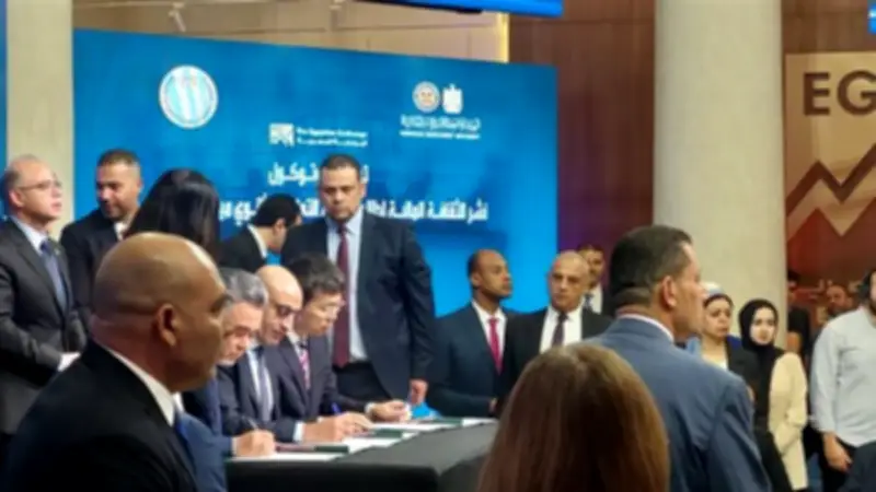 توقيع بروتوكول لتدريس الثقافة المالية بالمدارس الثانوية بحضور 4 وزراء