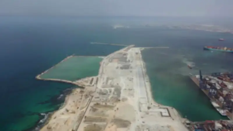 الهلال الأحمر المصري يدفع بـ42 ألف سلة غذائية ومستلزمات شتوية لدعم غزة عبر معبر رفح