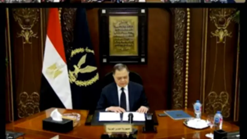 وزير الداخلية يهنئ السيسي والقوات المسلحة بذكرى تحرير سيناء الـ44