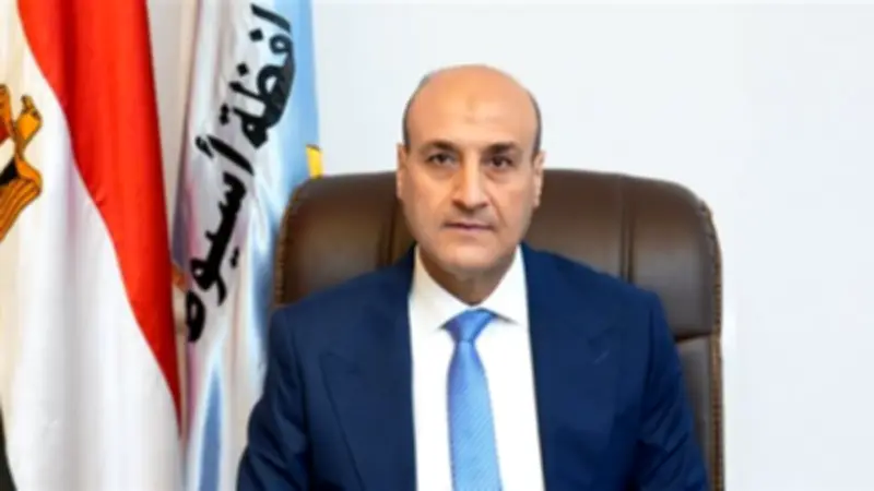 محافظ أسيوط يهنئ السيسي والشعب بذكرى تحرير سيناء الـ44