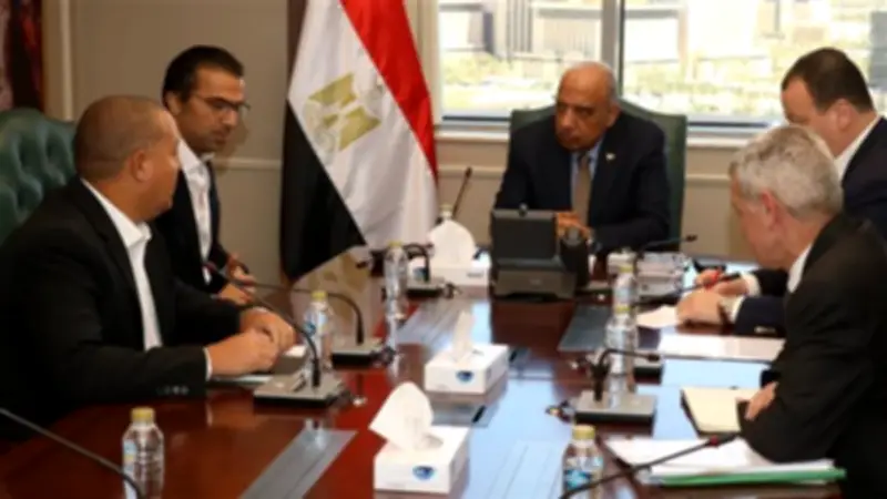 وزير الكهرباء: زيادة الاعتماد على الطاقة المتجددة إلى 45% بحلول 2028