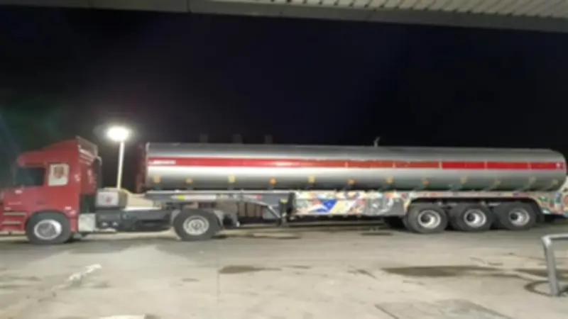 ضبط 4.6 طن سولار قبل بيعها في السوق السوداء بأسوان والأقصر