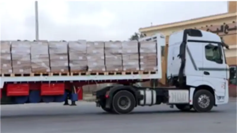 الهلال الأحمر المصري يرسل 4675 طن مساعدات إنسانية إلى غزة عبر قوافل «زاد العزة»