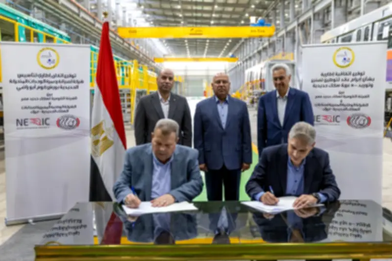 توقيع اتفاقيتين لتصنيع وتوريد 500 عربة ركاب سكة حديدية مكيفة