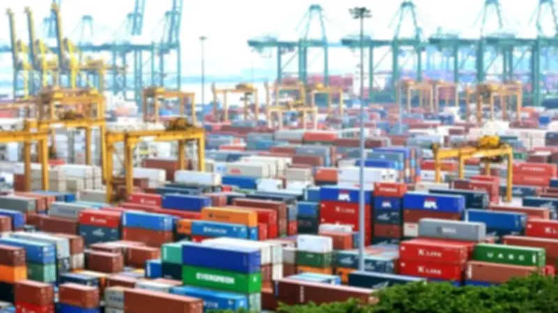 ارتفاع العجز التجاري الأمريكي إلى 57.3 مليار دولار في فبراير بنسبة 4.9%