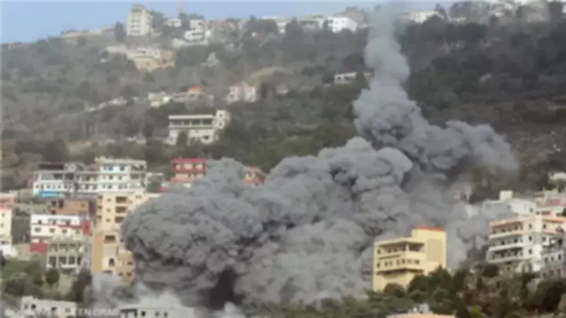 مقتل 6 أشخاص بغارات إسرائيلية على جنوب لبنان رغم وقف إطلاق النار