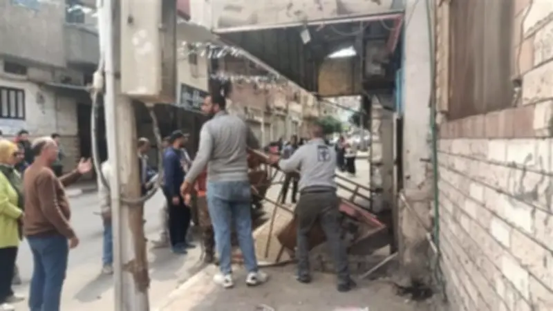 حملة مكبرة بالإسماعيلية ترفع 60 إشغالاً وتشمع 27 محلاً بدون ترخيص