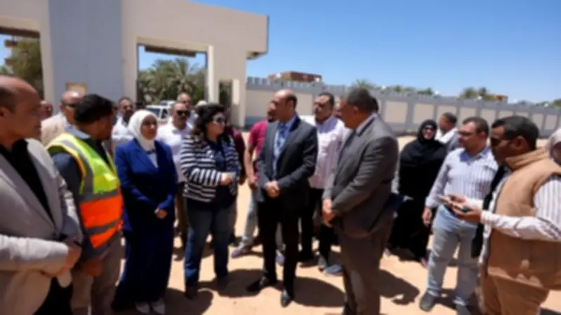 محافظ أسيوط يتفقد مصنع مركزات الرمان بالبداري بتكلفة 600 مليون جنيه