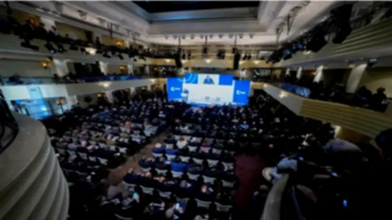 استطلاع رأي في ألمانيا: 66% يؤيدون تشديد شروط المزايا الاجتماعية للمهاجرين