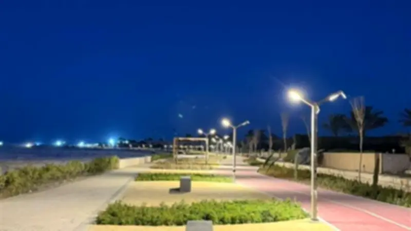 أول ممشى ساحلي متكامل يربط مارينا 7 و5 بطول 2.75 كم