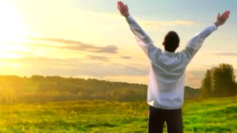 8 عادات صباحية تمنحك يوماً أكثر هدوءاً وتوازناً في فصل الربيع