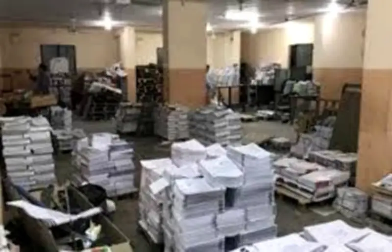 ضبط مالك مطبعة بالقاهرة بحوزته 80 ألف مطبوع تجاري بدون تفويض